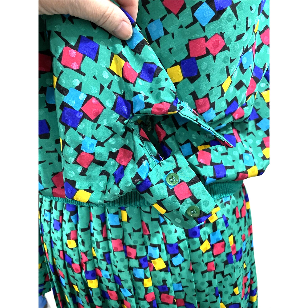 Vintage skirt set 1980’s US size 10 silky green polyester pleated skirt 2-pc - Picture 6 of 11